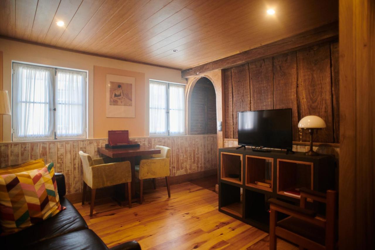 Casa Da Praca Velha Guest House Брага Экстерьер фото