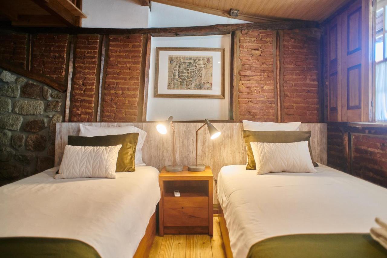 Casa Da Praca Velha Guest House Брага Экстерьер фото